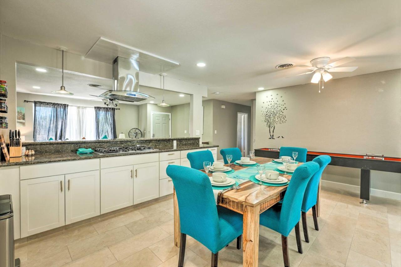 Holiday home Vegas Getaway With Patio About 3 Mi To Strip! Las Vegas