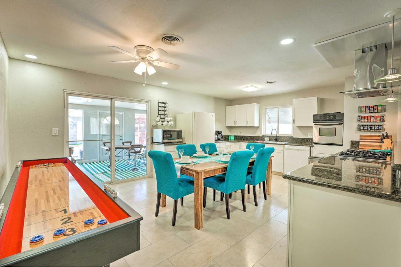 Vegas Getaway With Patio About 3 Mi To Strip! Holiday home